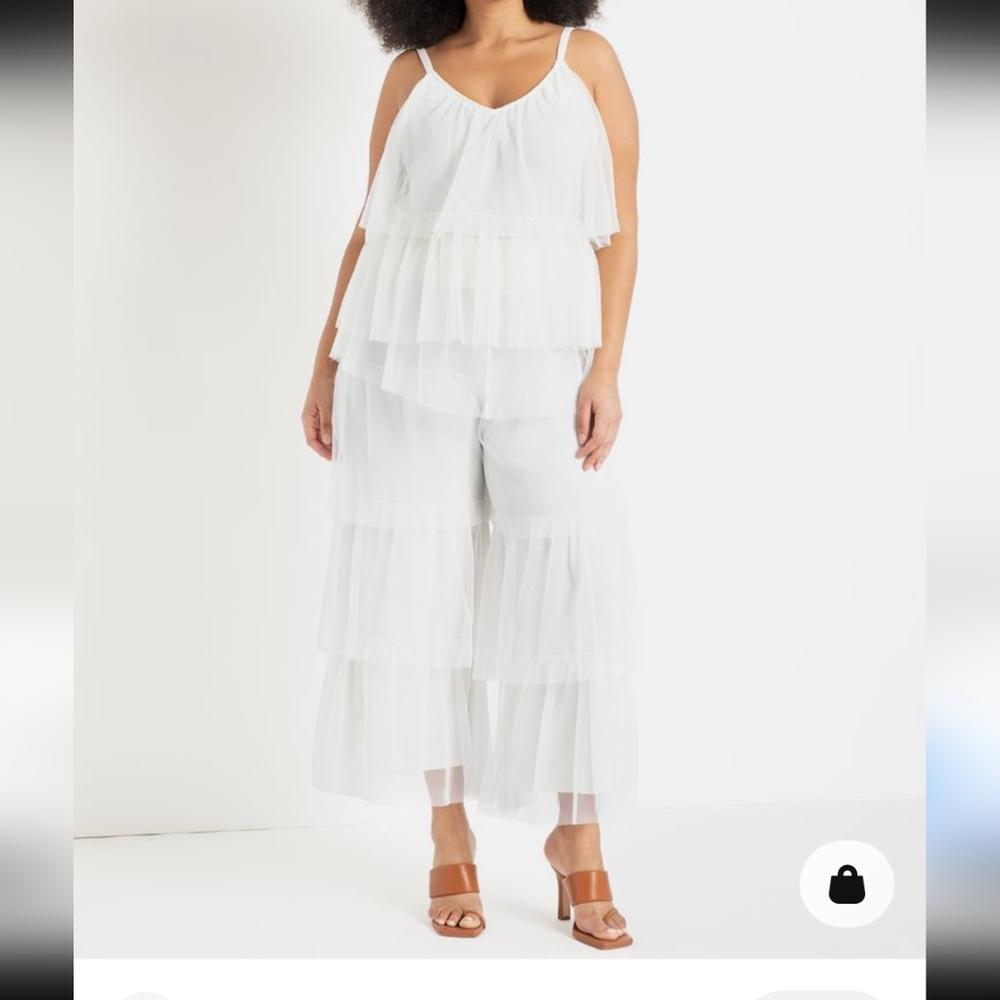 Drama Ruffle Pants - Picture 2 of 5